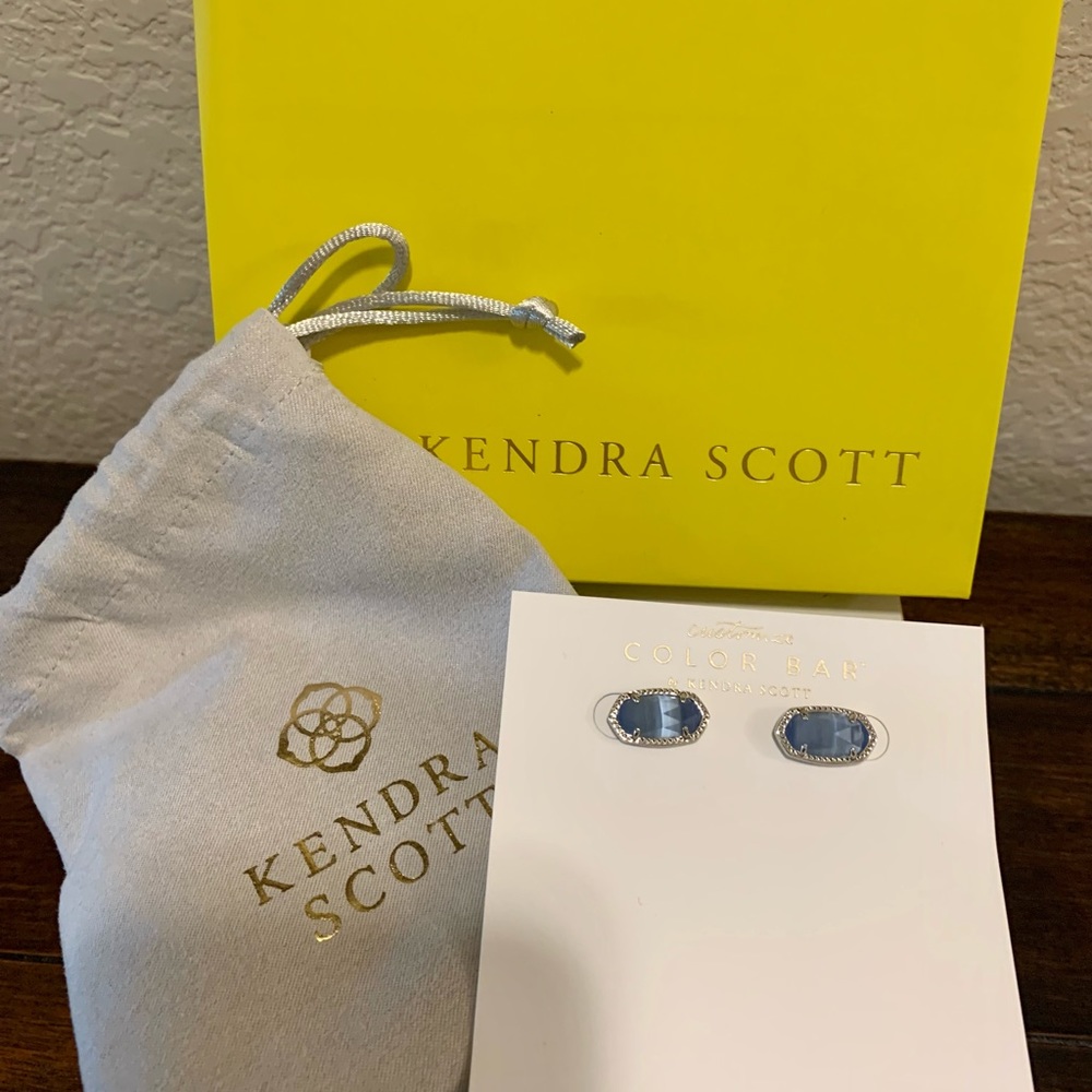 Kendra Scott Elle Stud Earrings